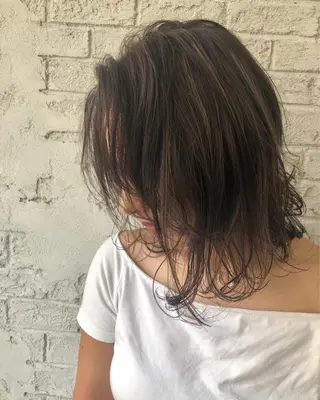 ミディアム 🇺🇸ハイライト特 化美容師🇺🇸漆沢のヘアスタイル