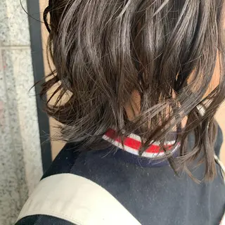 ミディアム カラー ウスイ ハルカのヘアスタイル