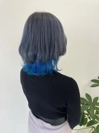 カラー ヘアアレンジ ブリーチ・縮毛矯正 ハイトーン・三島佳音のヘアスタイル