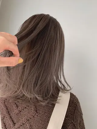 セミロング MIA 菅原のヘアスタイル