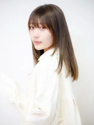 ロング 🌷BASSA池袋 🌷ミネモモ🍑🤍のヘアスタイル