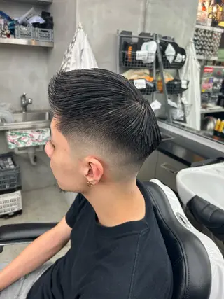 ショート メンズ 小峰 立己のヘアスタイル