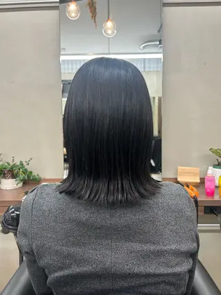 ミディアム 髪質改善 / 透明感 カラー / 冨成のヘアスタイル
