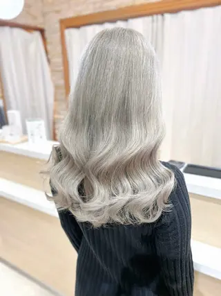 ロング ブリーチ/ ダブルカラー/RYOのヘアスタイル