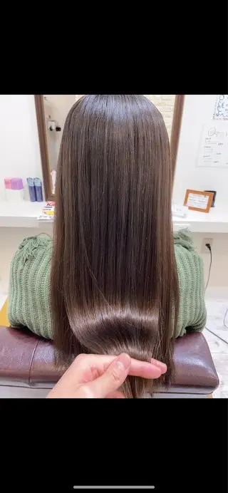 セミロング カラー エイミーフセ所属・【eimee】 店長✂️TAKUMAのヘアスタイル