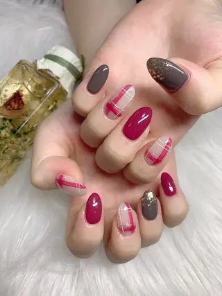 ネイル 💅ネイルハウス🏡 🎀TOMO🎀のネイルデザイン