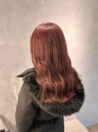 ロング カラー 梅原 あやりのヘアスタイル