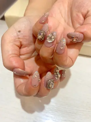 ネイル Nest 岩崎のネイルデザイン