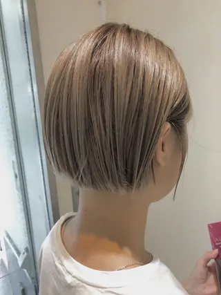 ショート 綿貫 美香のヘアスタイル