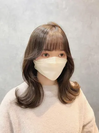 セミロング カラー 中村 ひなたのヘアスタイル