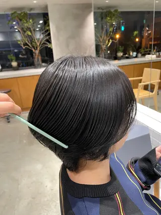 ショート カラー 頼金 愛海のヘアスタイル