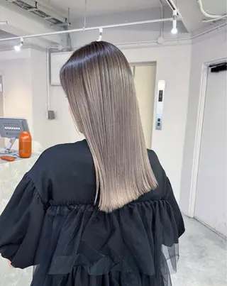 カラー 心斎橋ブリーチ特化 rikitoのヘアスタイル