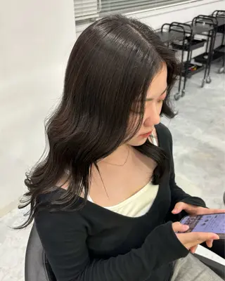 セミロング カラー パーマ ヘアアレンジ メンズ rei／透明感カラー ／オリーブグレージュのヘアスタイル