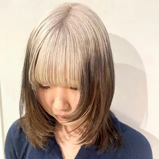 ミディアム カラー デザインカラー/パー マ🦖外岡咲希🦖のヘアスタイル