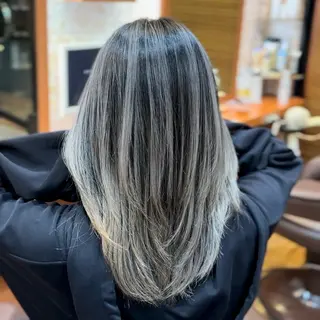 ミディアム カラー 美容室ジェミニ所属・小川 修平のヘアスタイル