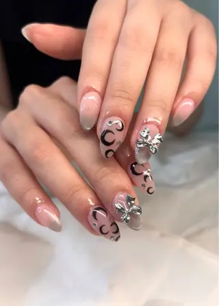ネイル Emma Jewel🏛️♡のネイルデザイン