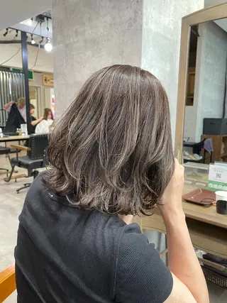ミディアム ツヤカラー🤍 ARISAのヘアスタイル