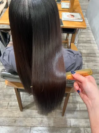 ロング アンアミ渋谷所属・Unami こはるのヘアスタイル