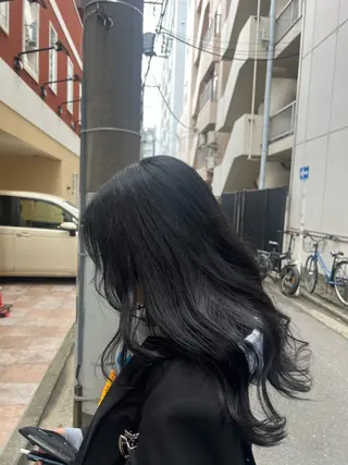 ロング 🌈ダブルカラー🌈 💚みやのしんじ💚のヘアスタイル