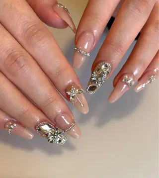 ネイル Nailsalon Olu所属・ネイリスト Nanaのネイルデザイン