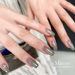 ネイル nailsalon Mirrorのネイルデザイン