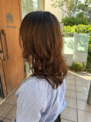 ミディアム カラー パーマ ニュアンスカラー／ 久住綾香のヘアスタイル