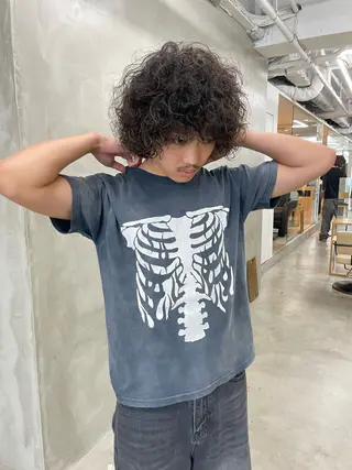 ミディアム パーマ メンズ スパイラルパーマ 🌐hina⭐️のヘアスタイル