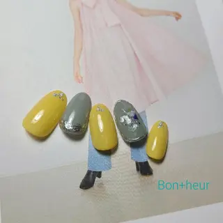 ネイル 宮口 紗子のネイルデザイン