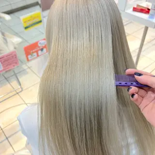 セミロング カラー ブリーチ/ヘアセット 【𝙍𝙞𝙣𝙤】のヘアスタイル