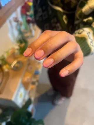 ネイル butterflower所属・藤井 里世のネイルデザイン