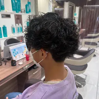 パーマ メンズ ナチュラル暖色カラー 🤎 佐藤栞のヘアスタイル