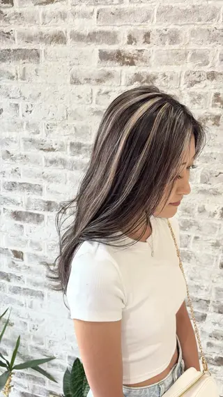 ロング 小沢 真澄のヘアスタイル