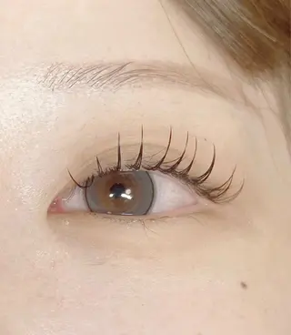 マツエク・マツパ beauty salon mee+所属・mee+ Akiのマツエク・マツパデザイン