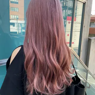 ロング カラー 大谷 杏菜のヘアスタイル