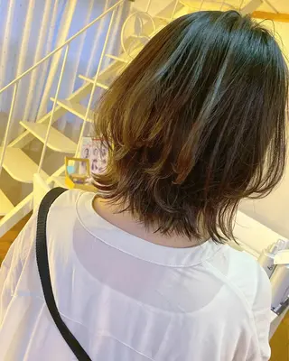ミディアム 荒木 ひろかのヘアスタイル