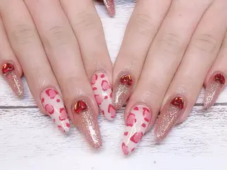 ネイル Rグループ felizのネイルデザイン