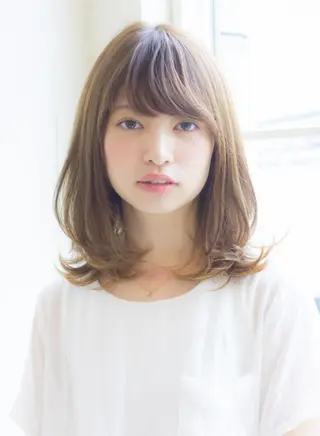 ミディアム カラー パーマ u hair所属・こばやし ももこのヘアスタイル