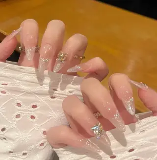 ネイル Miu Miu 🎀 Nailのネイルデザイン