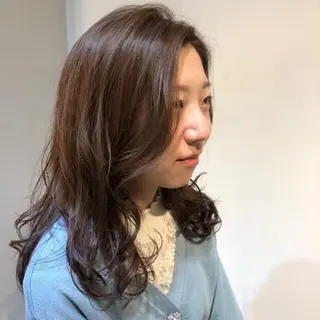 ロング カラー しのはら まどかのヘアスタイル