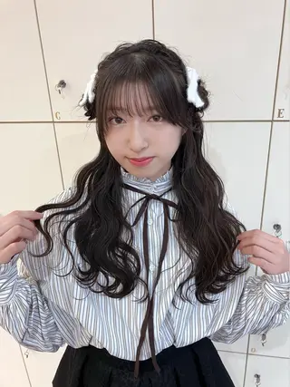 ヘアアレンジ 前髪/顔周り/透明感 艶カラーとどさんのヘアスタイル