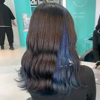 セミロング カラー Natsuki🤍 透明感×艶カラー🫧のヘアスタイル