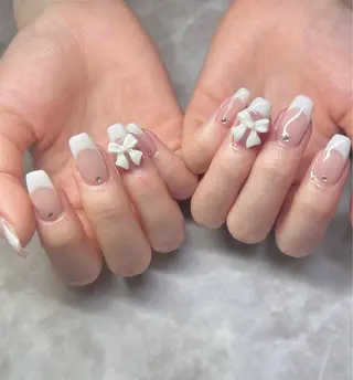 ネイル 東 真百のネイルデザイン