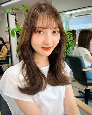 セミロング カラー 🌟ブリーチ/ ウルフカット渋谷☀️のヘアスタイル