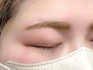 アイブロウ and.c所属・古賀 美奈のマツエク・マツパデザイン