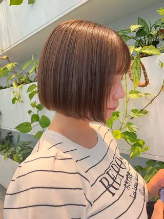 ショート カラー Kuku所属・つぼみ/パーマ ／レイヤー／ボブのヘアスタイル