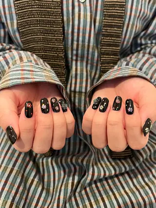 ネイル 五十嵐 莉奈のネイルデザイン