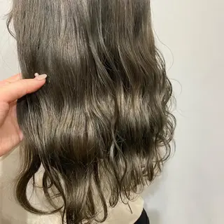 ロング カラー EKOLU所属・髪質改善サロン🫧 戎谷栞菜のヘアスタイル