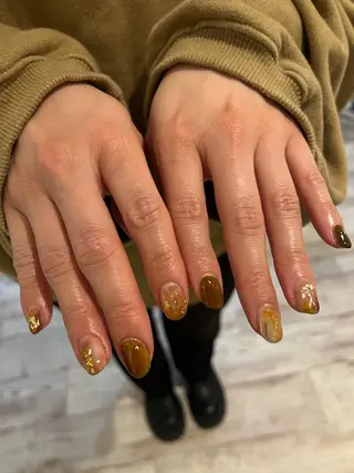 ネイル une／YUKINA 🫧大人nuanceのネイルデザイン