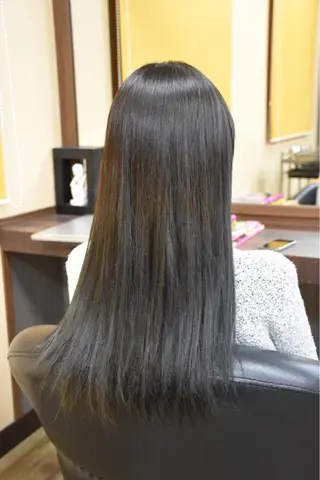 ロング カラー 4-rest garden （フォーレストガーデン）所属・金井 直樹のヘアスタイル