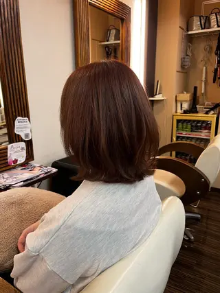 ミディアム カラー 西形 梨瑚のヘアスタイル